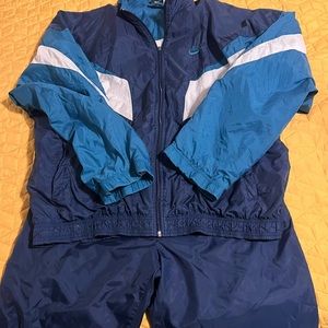 Men’s NIKE jogging suit.  Size large.  OLD SCHOOL THROWBACK.